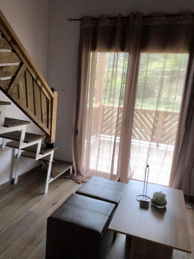 Mad'S Villas Nea Peramos  Ngoại thất bức ảnh