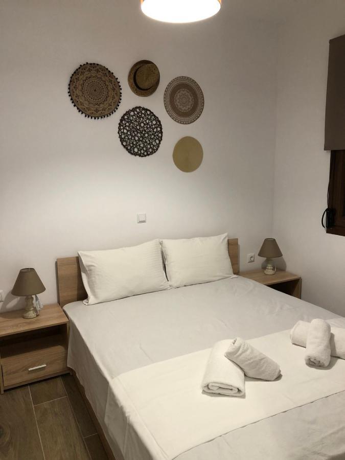 Mad'S Villas Nea Peramos  Ngoại thất bức ảnh